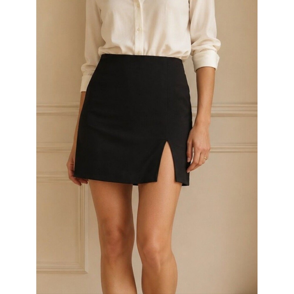 Aritzia Sunday Best Tatiana Black Crepe A-Line Mini Skirt Side Slit 0 Classic
